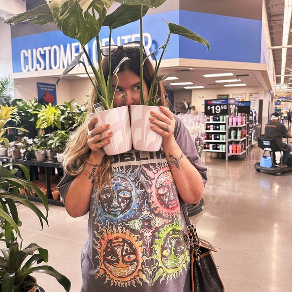 Meet your Posher, Becky - Picture 4 of 4